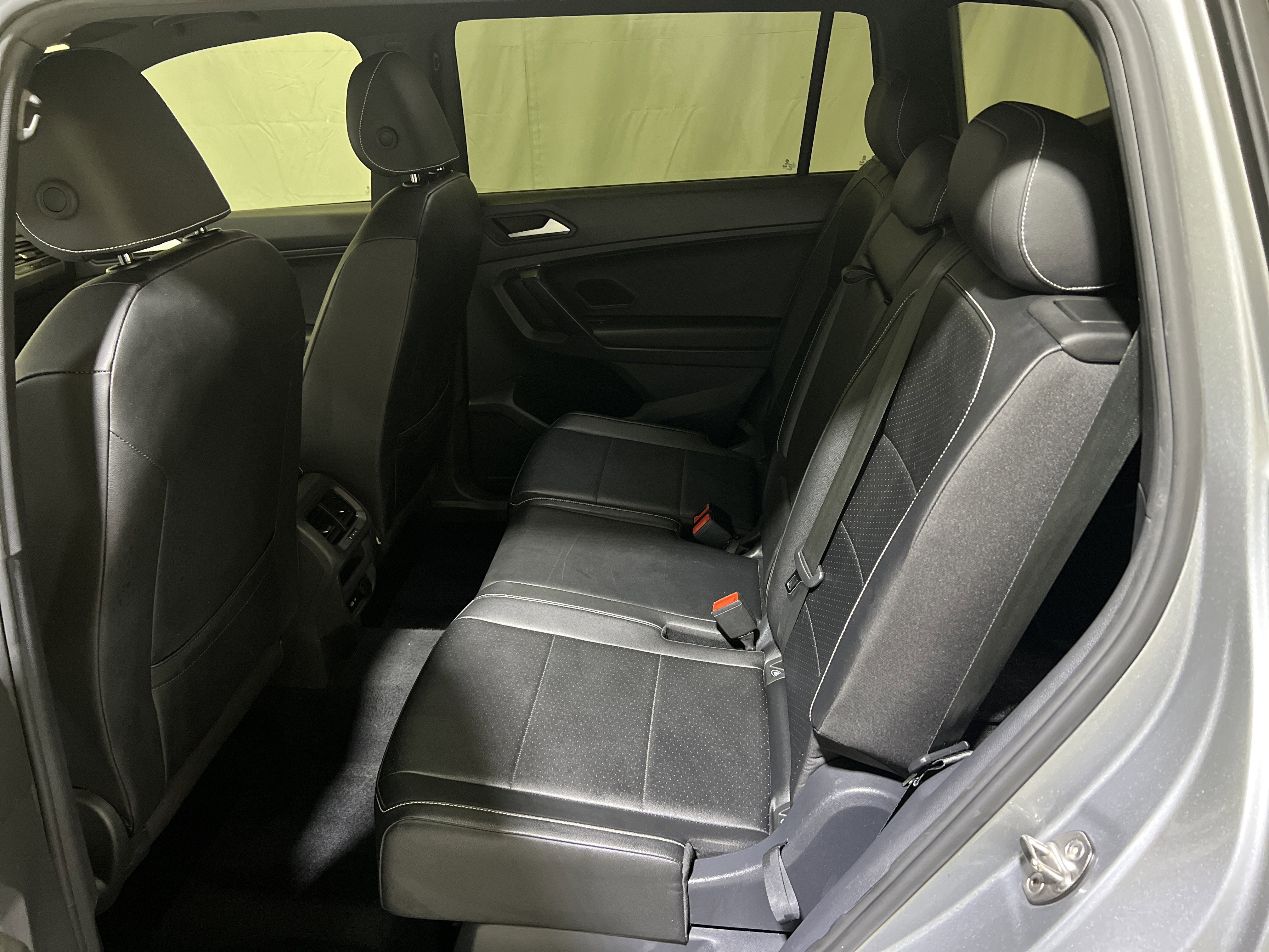 2021 Volkswagen Tiguan 2.0T SE R-Line Black