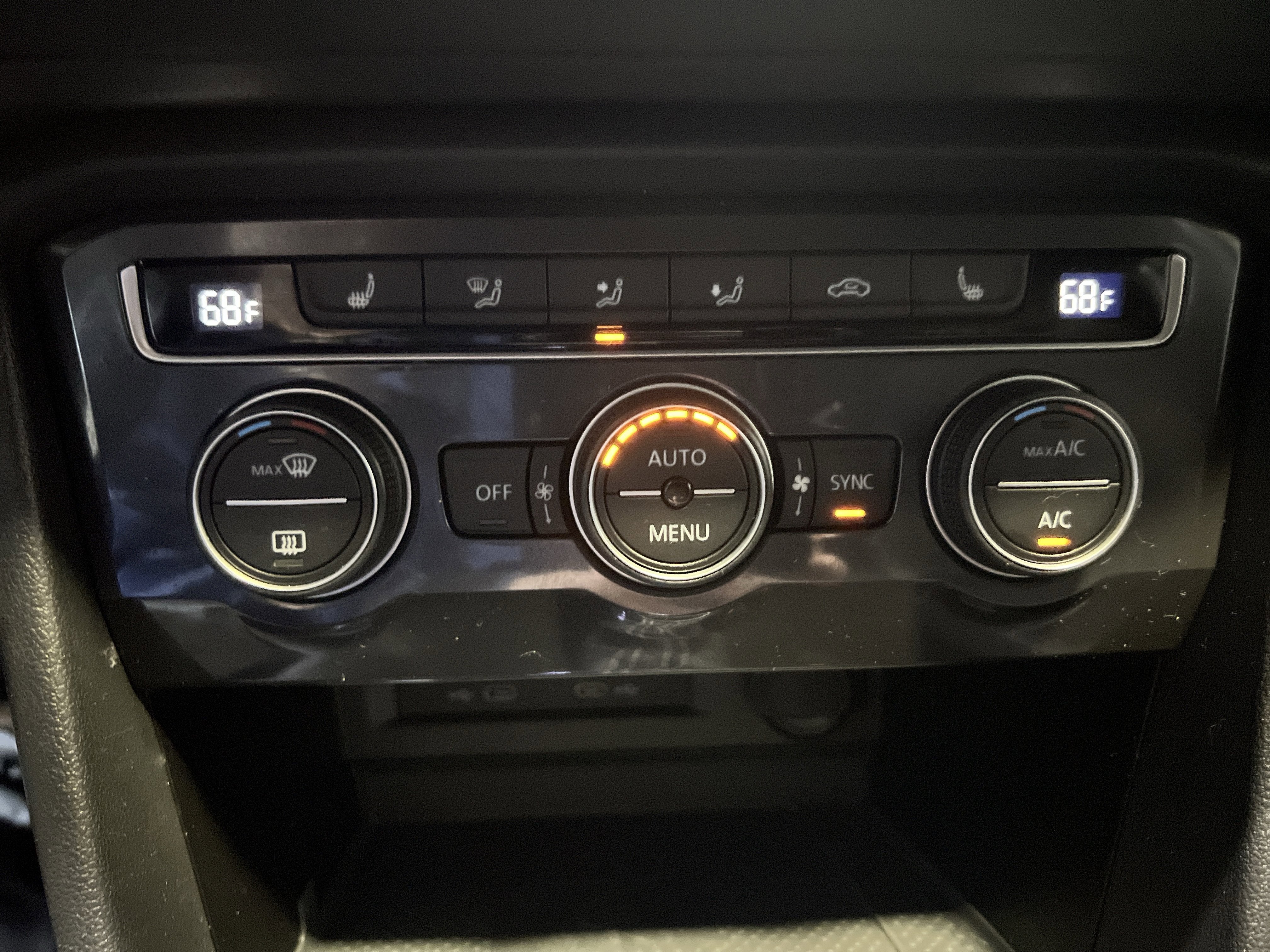 2021 Volkswagen Tiguan 2.0T SE R-Line Black