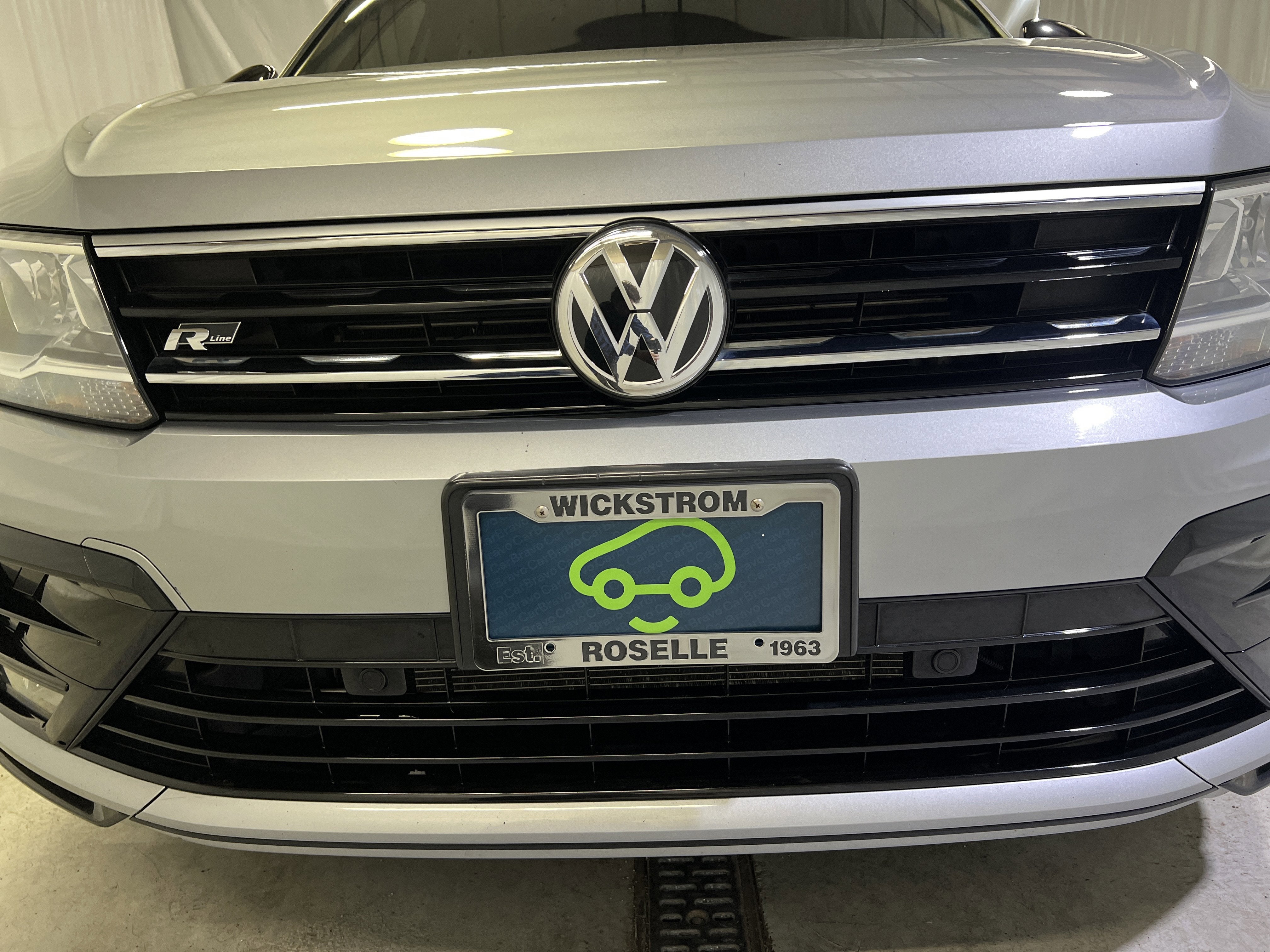 2021 Volkswagen Tiguan 2.0T SE R-Line Black