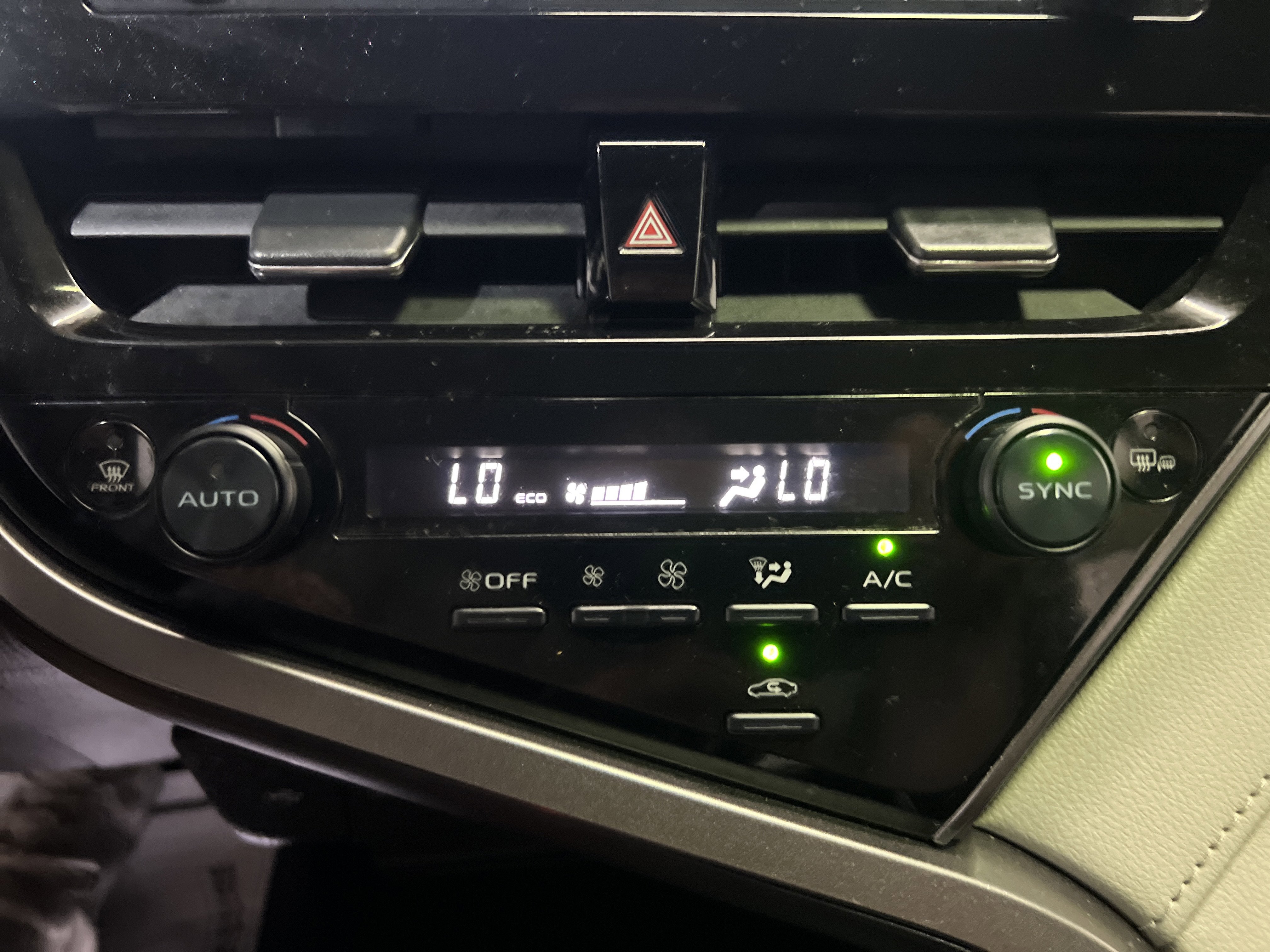 2024 Toyota Camry LE - Photo 21