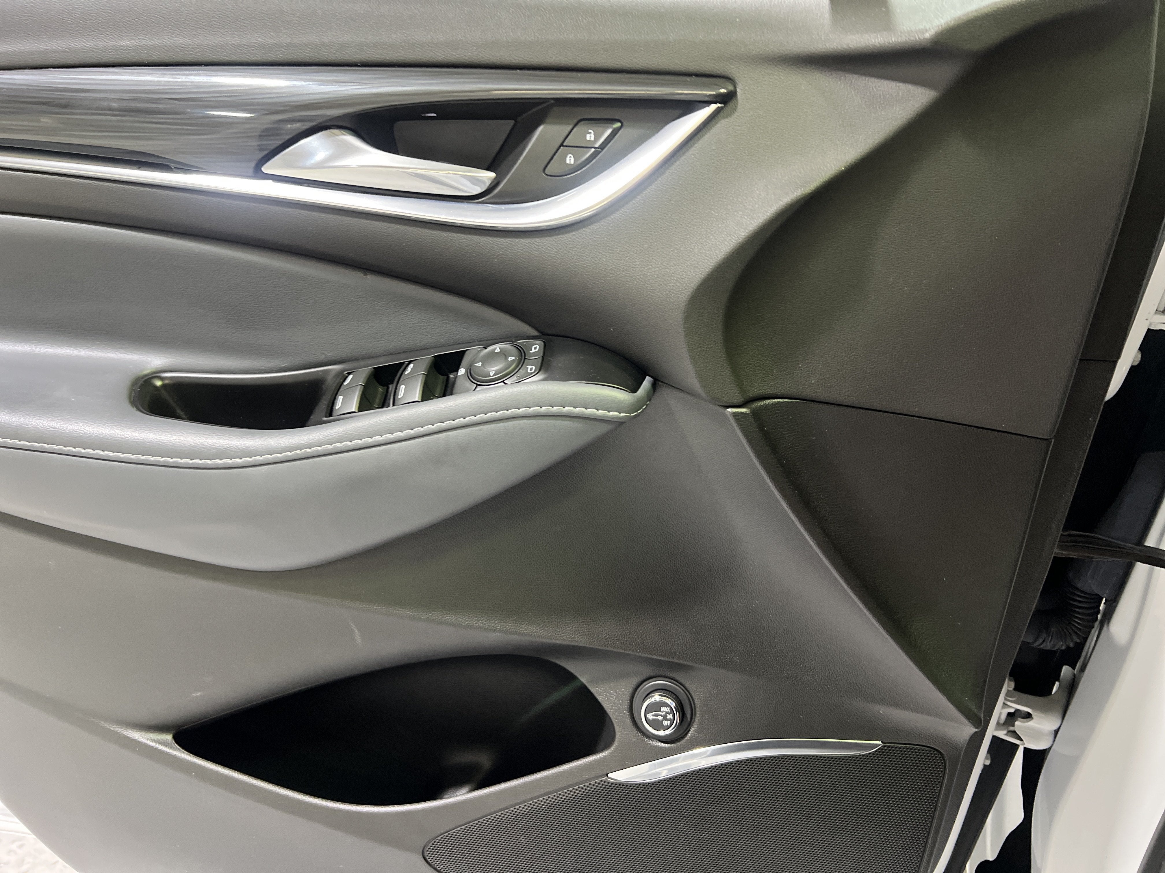 2023 Buick Enclave Essence - Photo 26