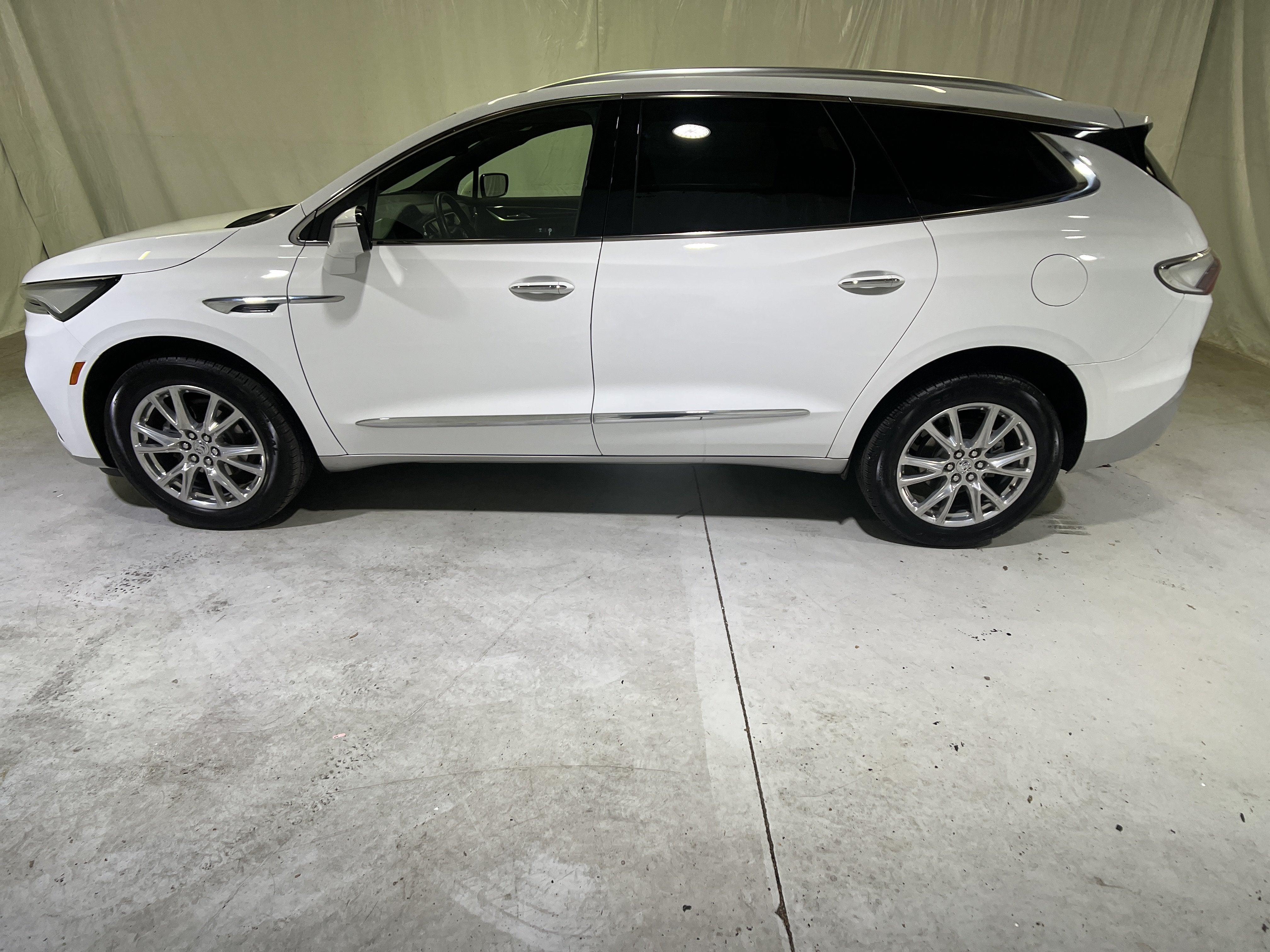 2023 Buick Enclave Essence - Photo 7