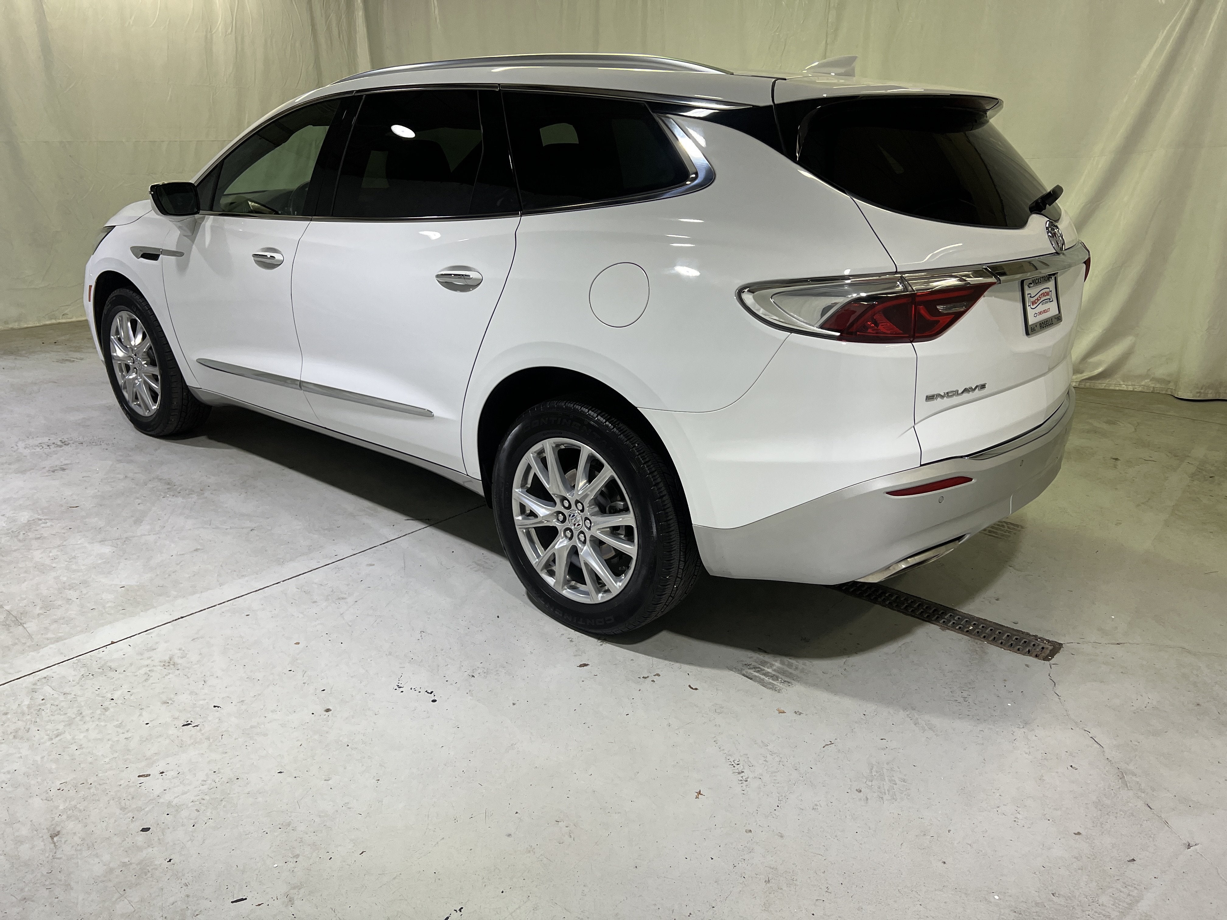 2023 Buick Enclave Essence - Photo 8
