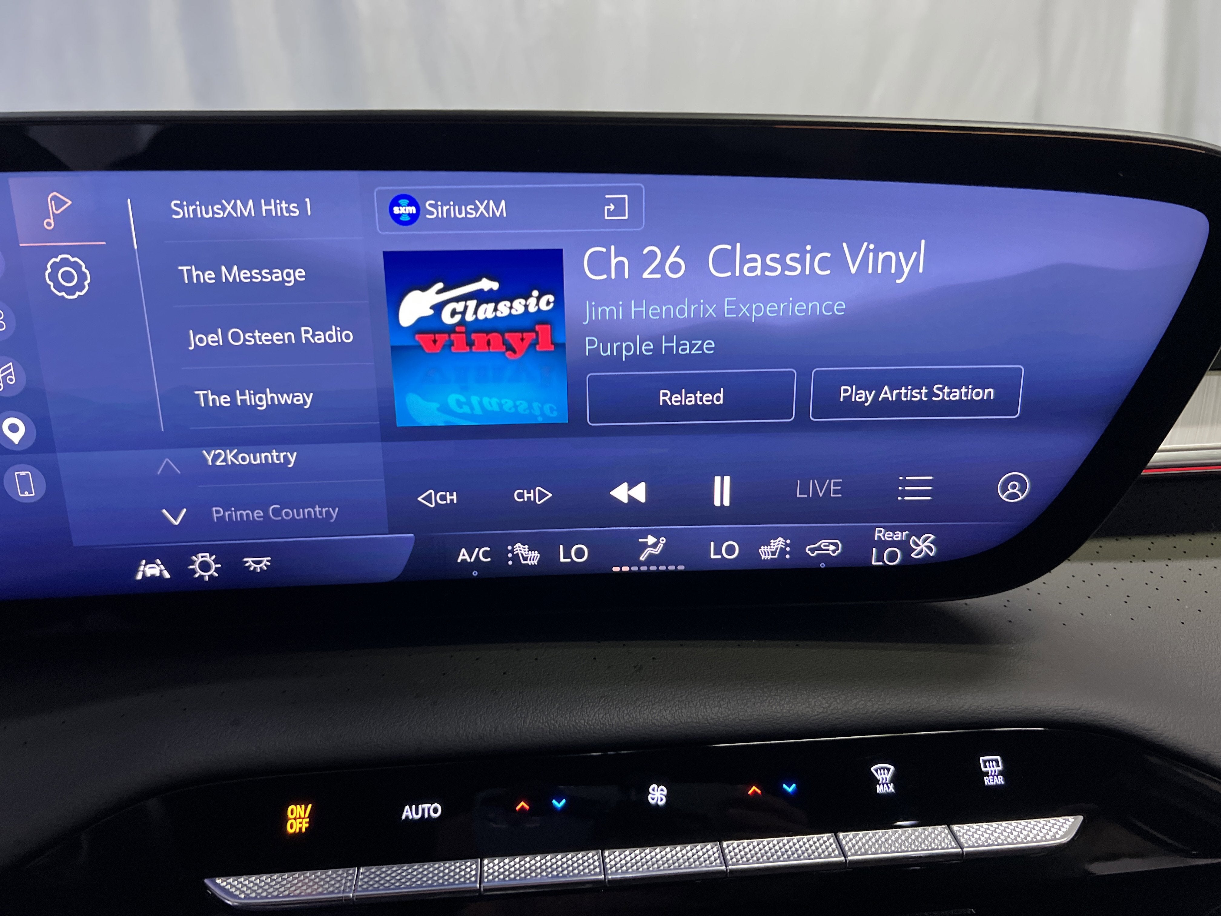 2025 Buick Enclave Avenir