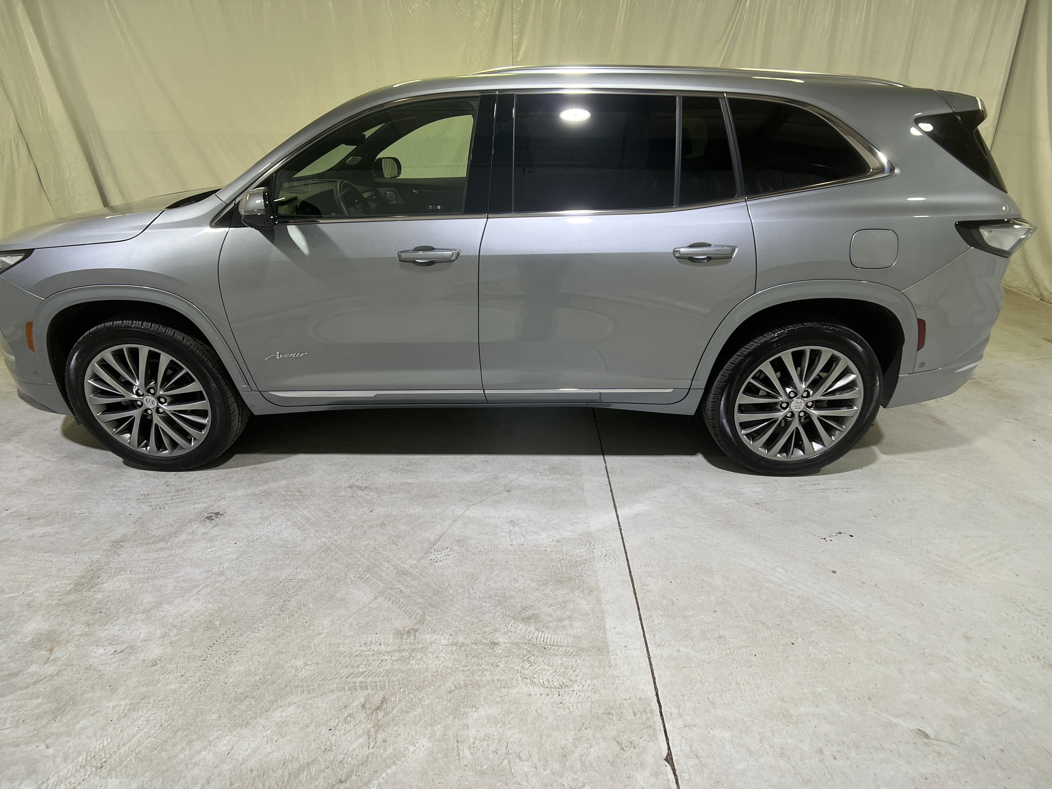 2025 Buick Enclave Avenir