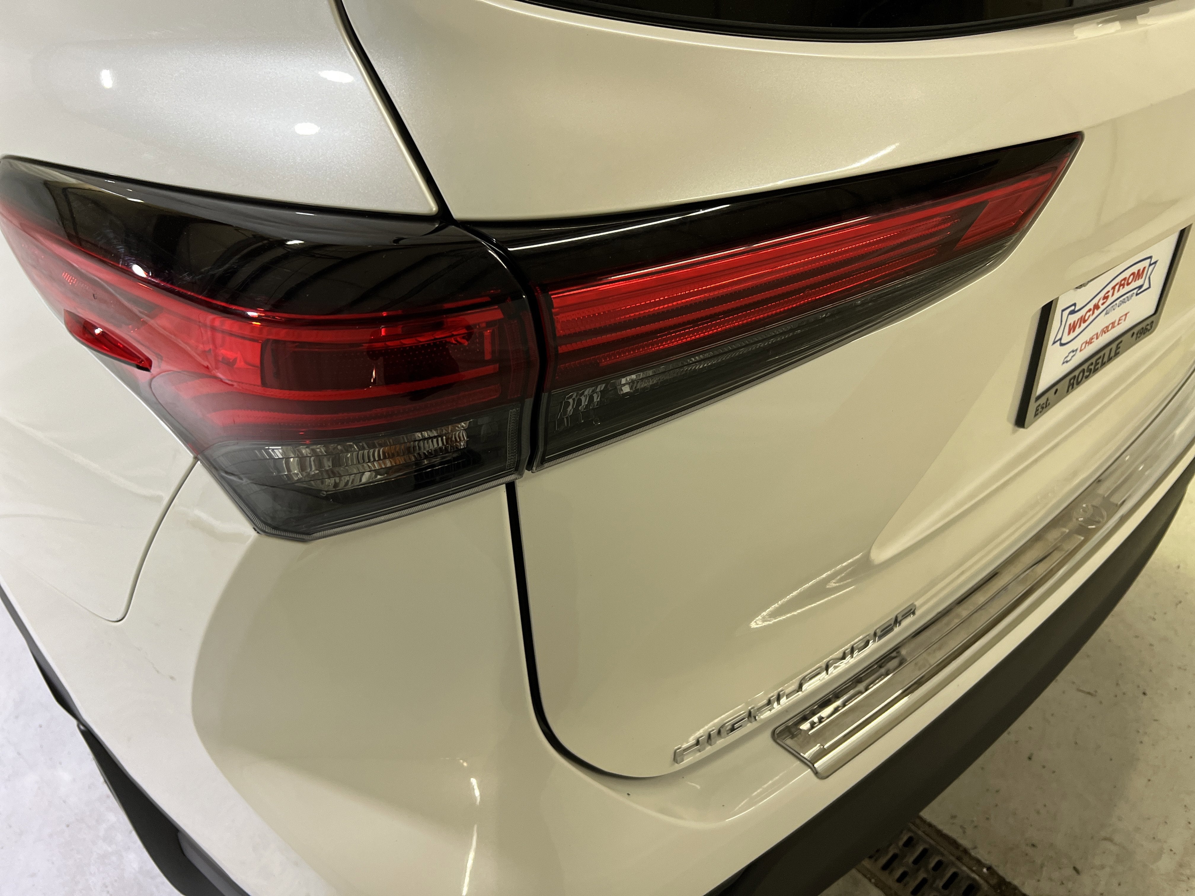 2021 Toyota Highlander Hybrid XLE