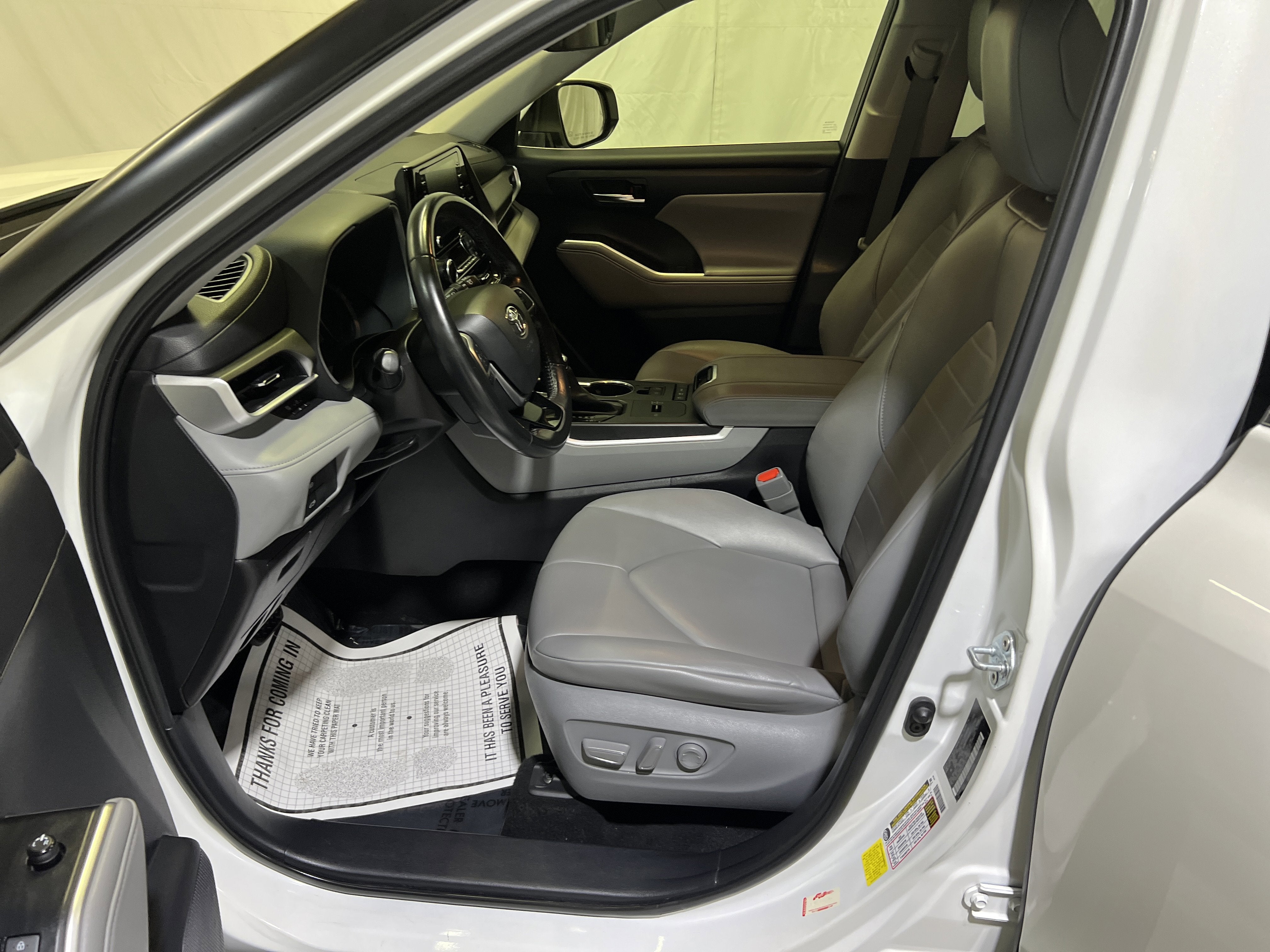 2021 Toyota Highlander Hybrid XLE
