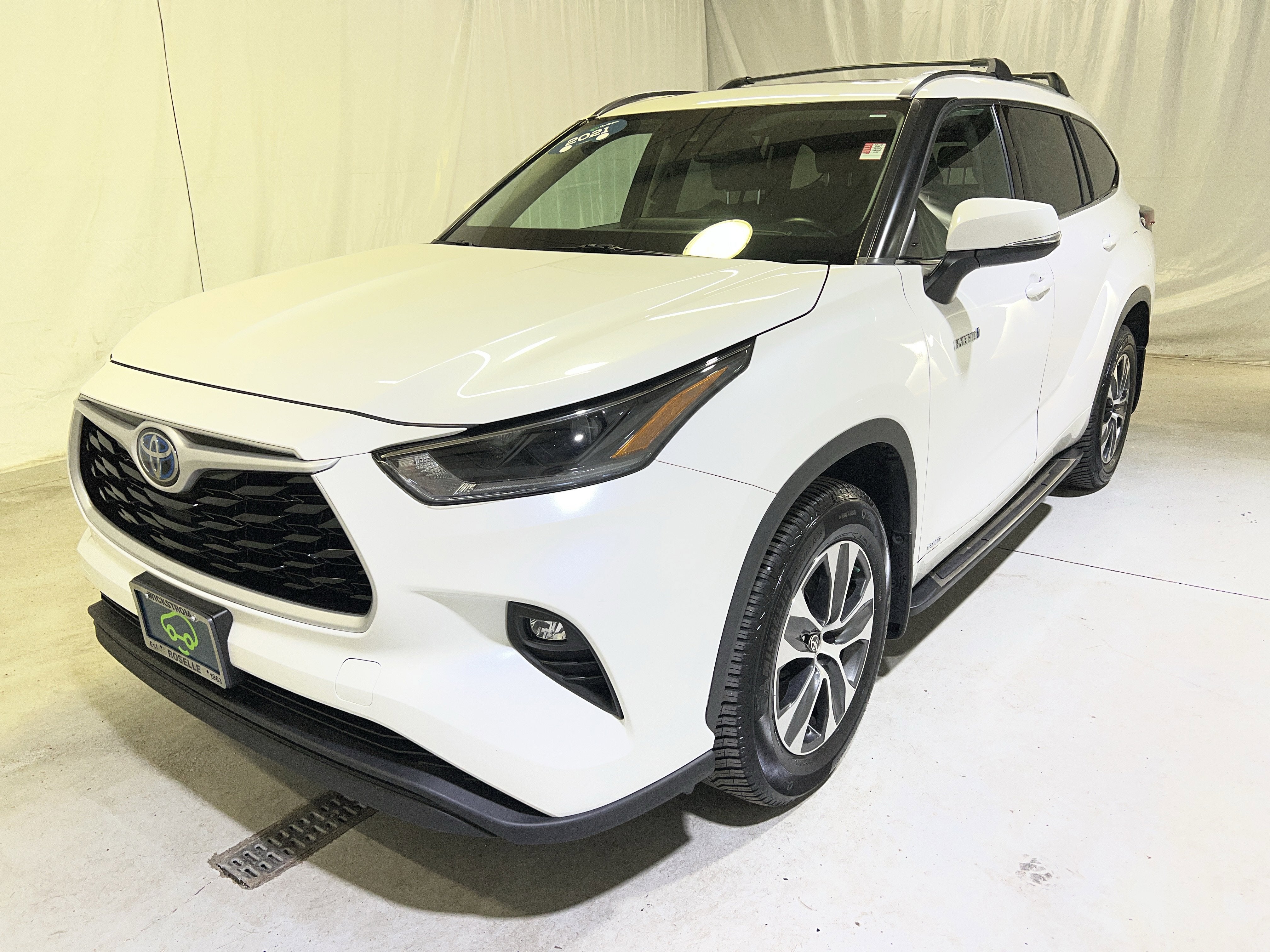 2021 Toyota Highlander Hybrid XLE