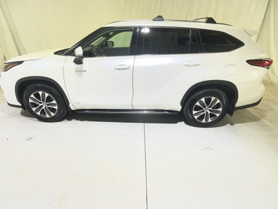 2021 Toyota Highlander Hybrid XLE