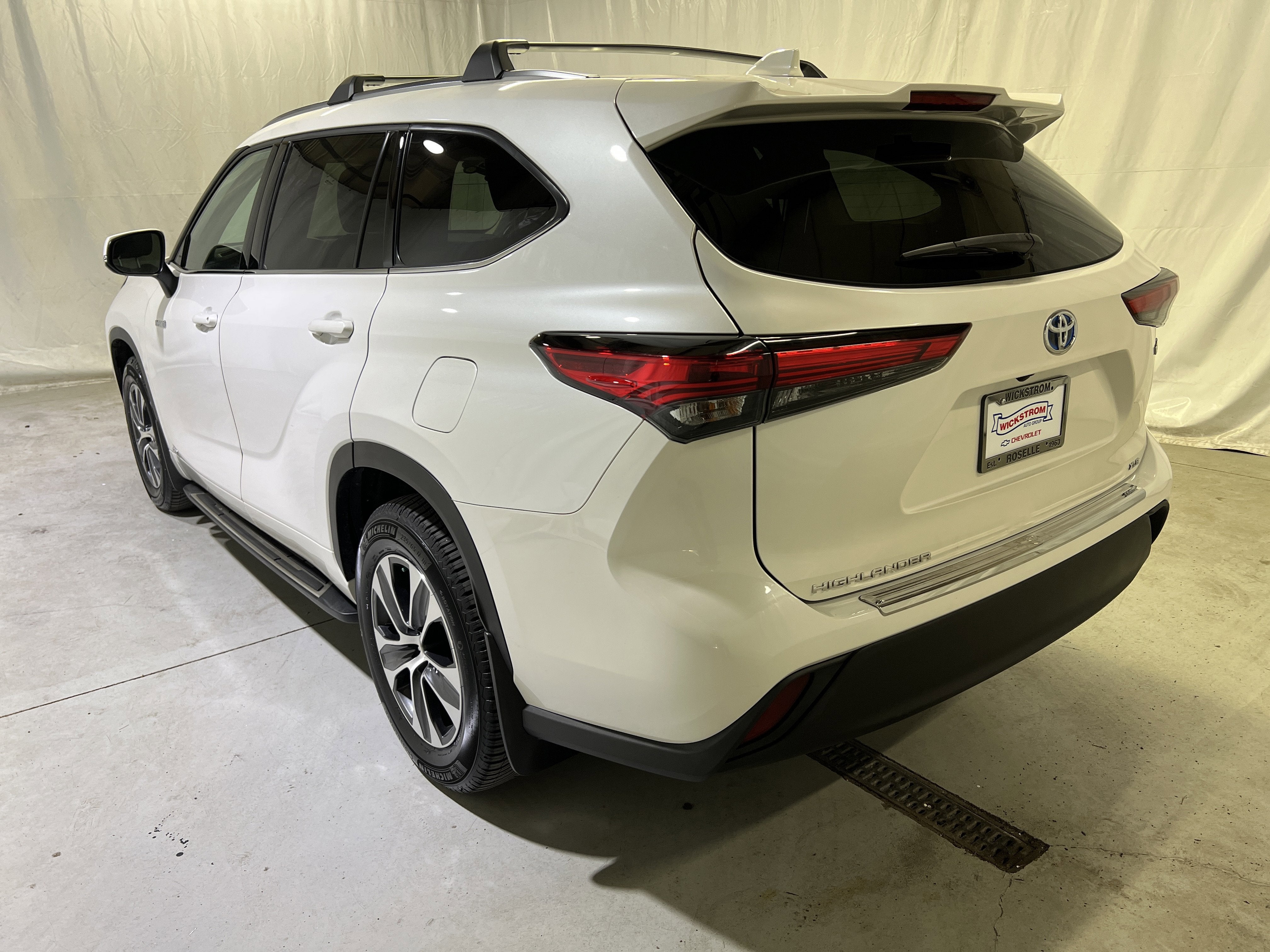 2021 Toyota Highlander Hybrid XLE