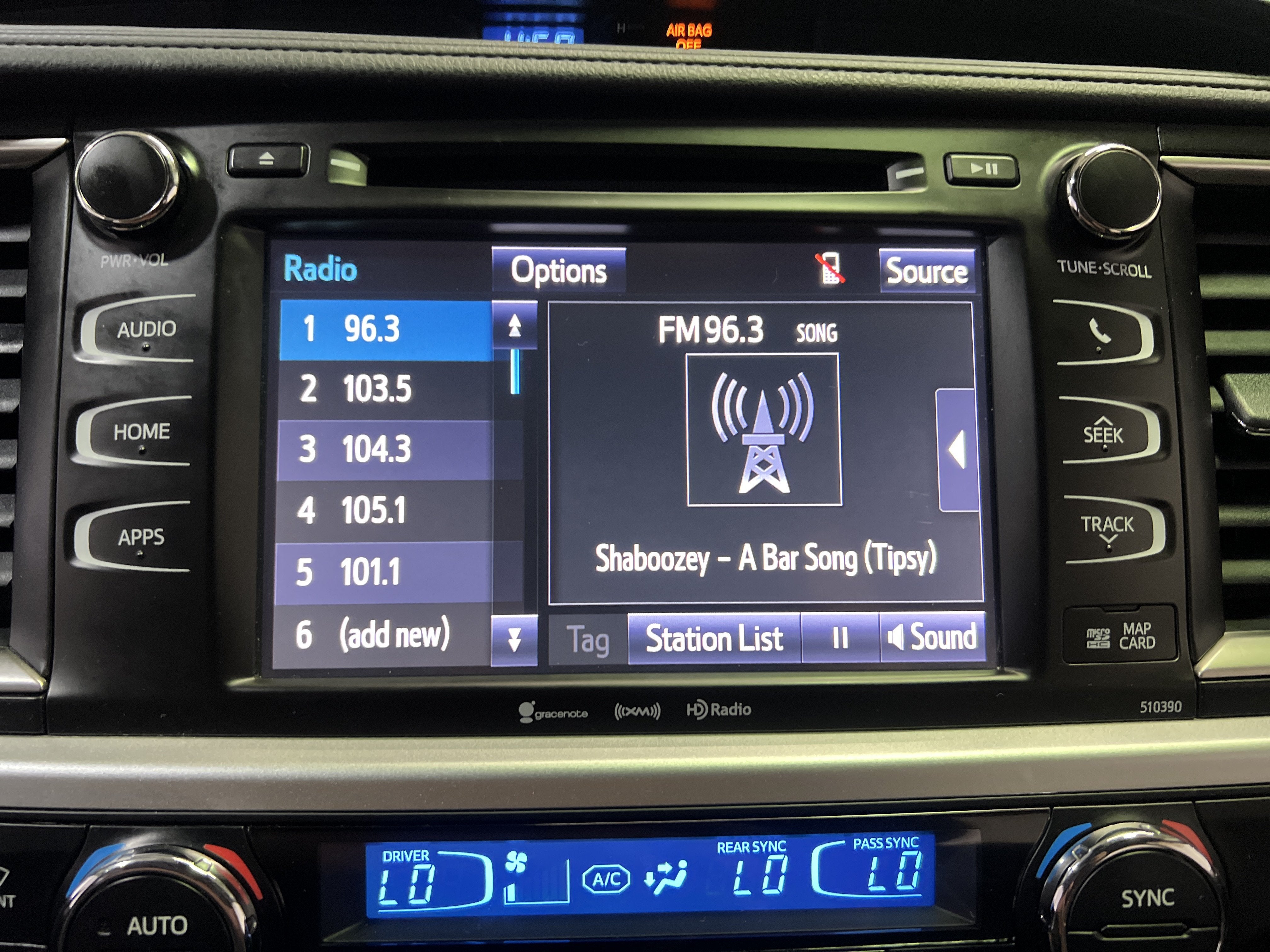 2019 Toyota Highlander SE