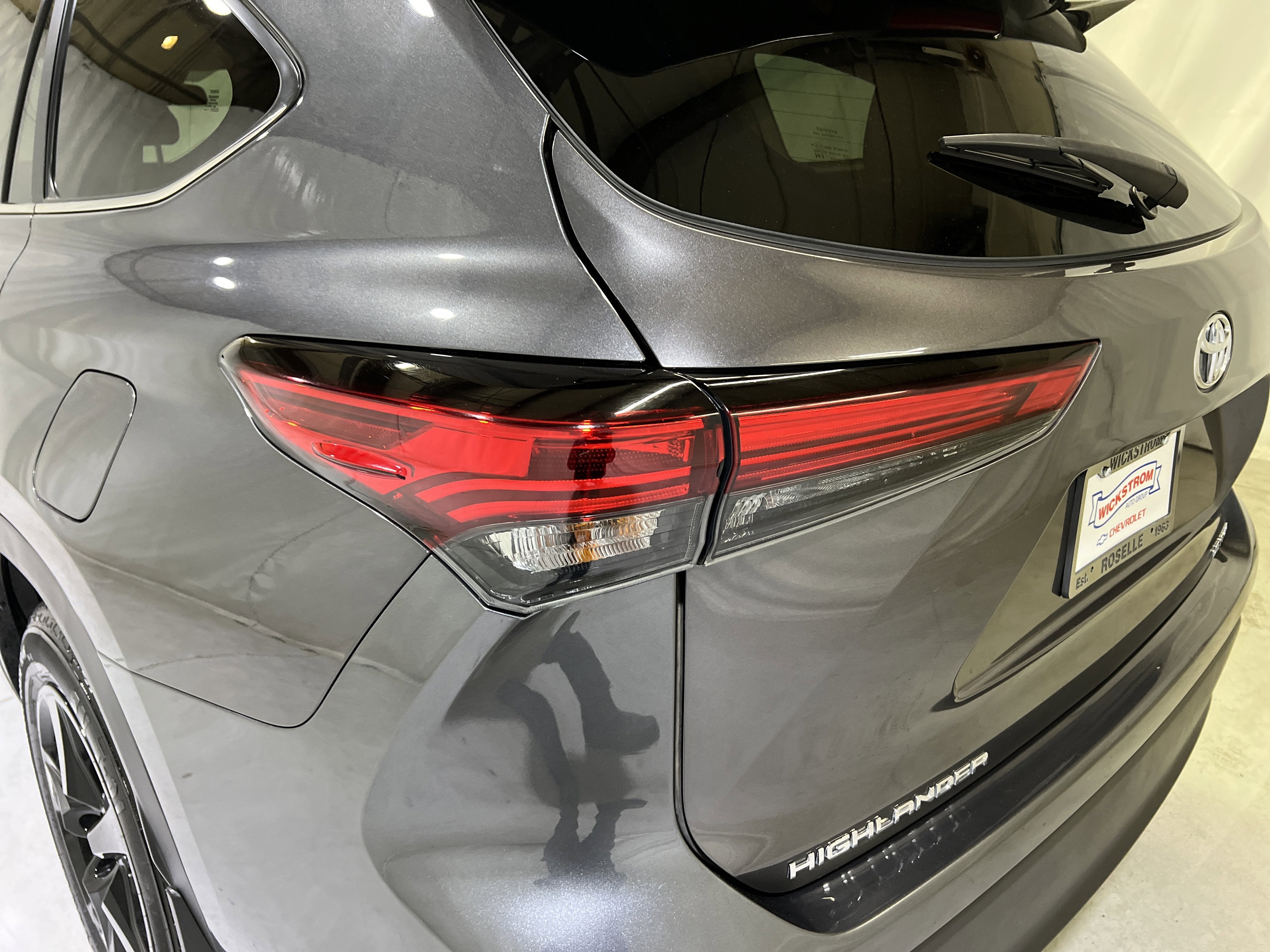 2023 Toyota Highlander LE