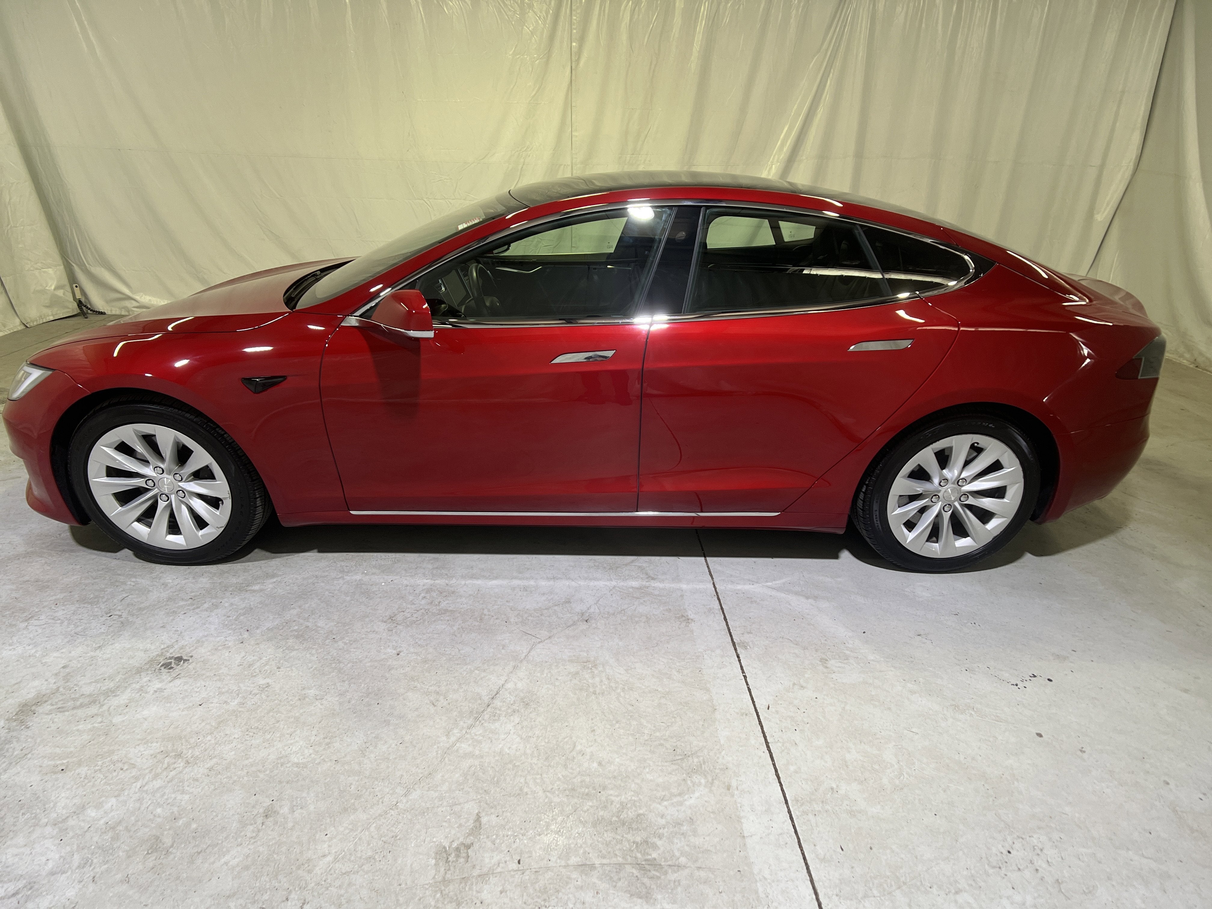 2017 Tesla Model S 90D