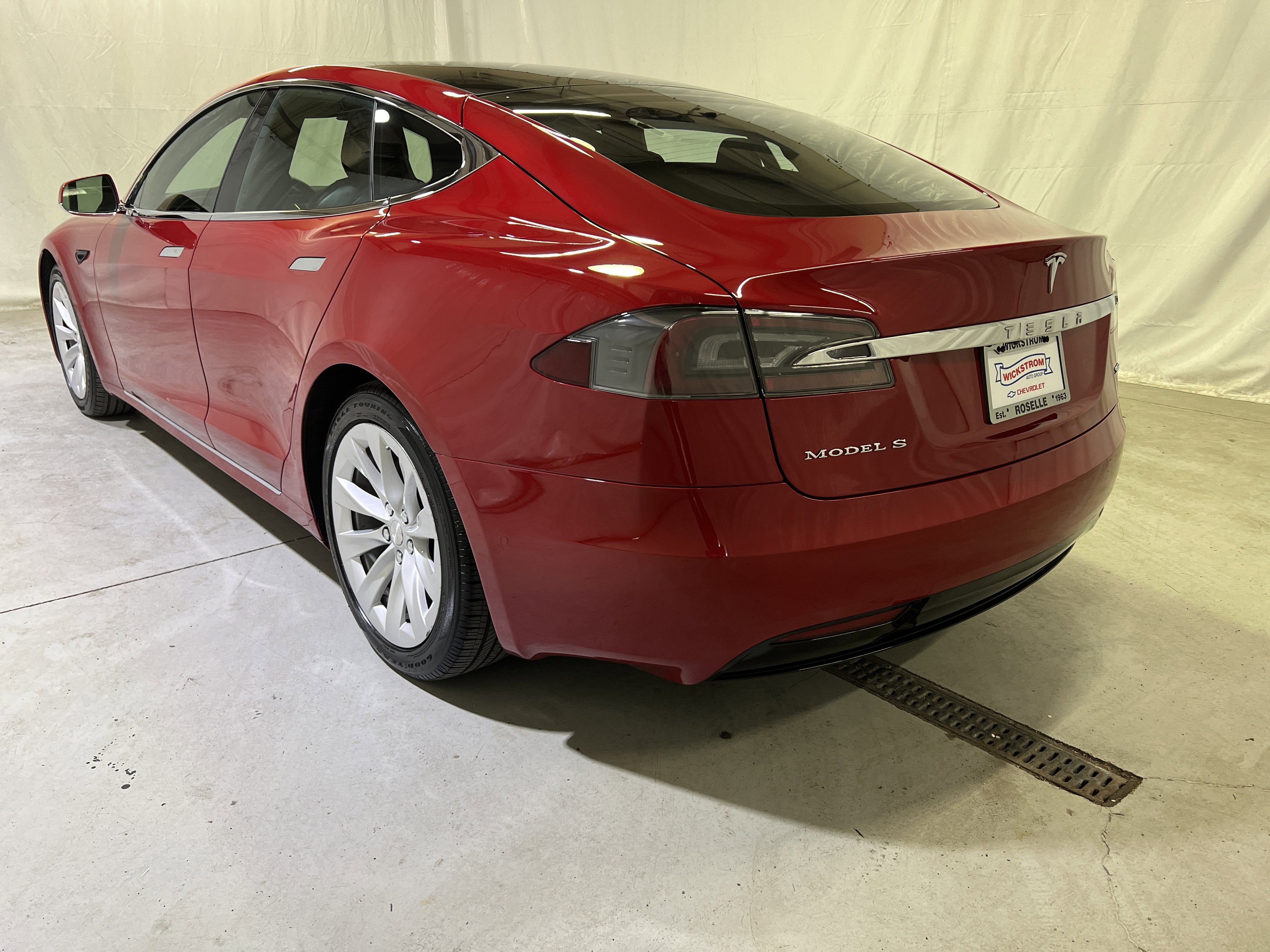 2017 Tesla Model S 90D