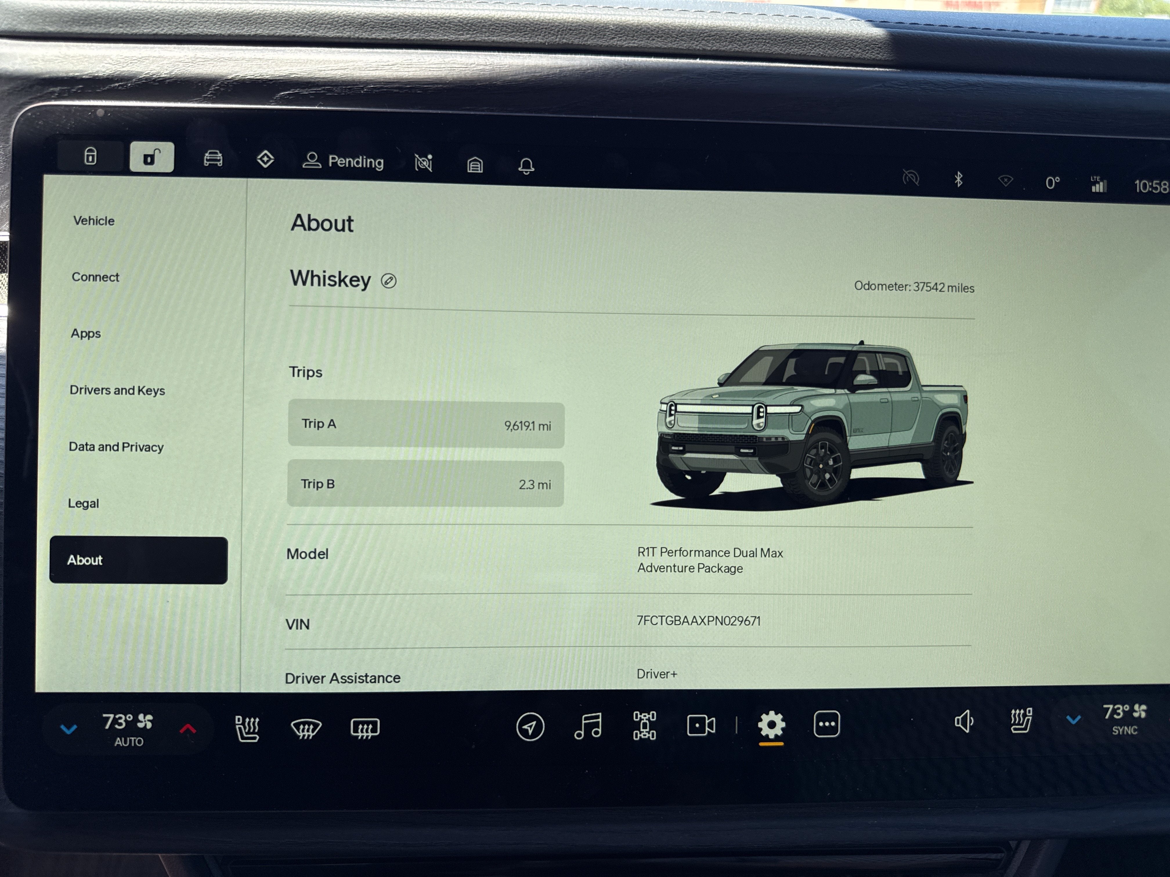 2023 RIVIAN R1T Adventure