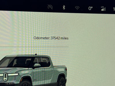 2023 RIVIAN R1T Adventure