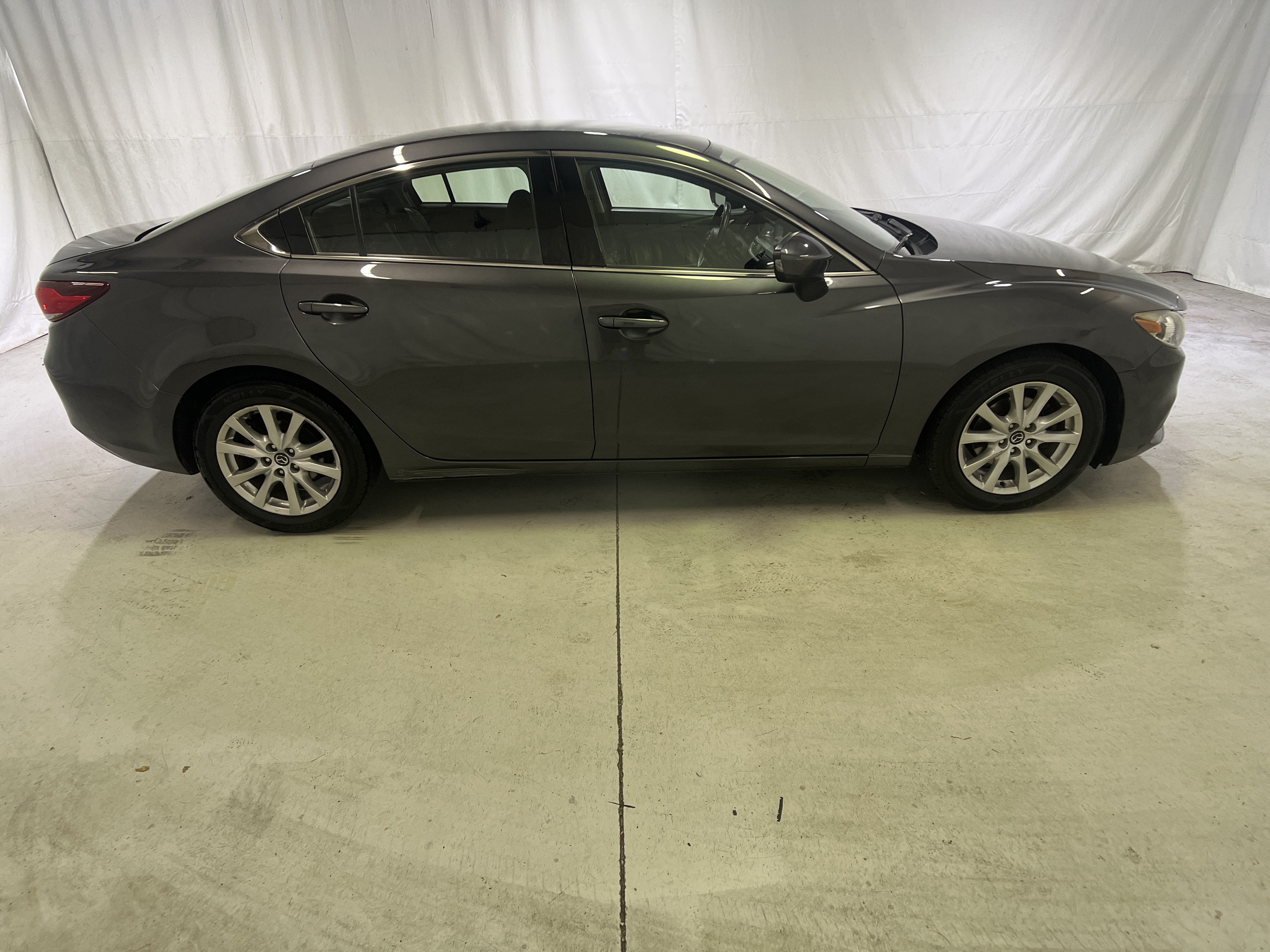 2016 Mazda Mazda6 i Sport