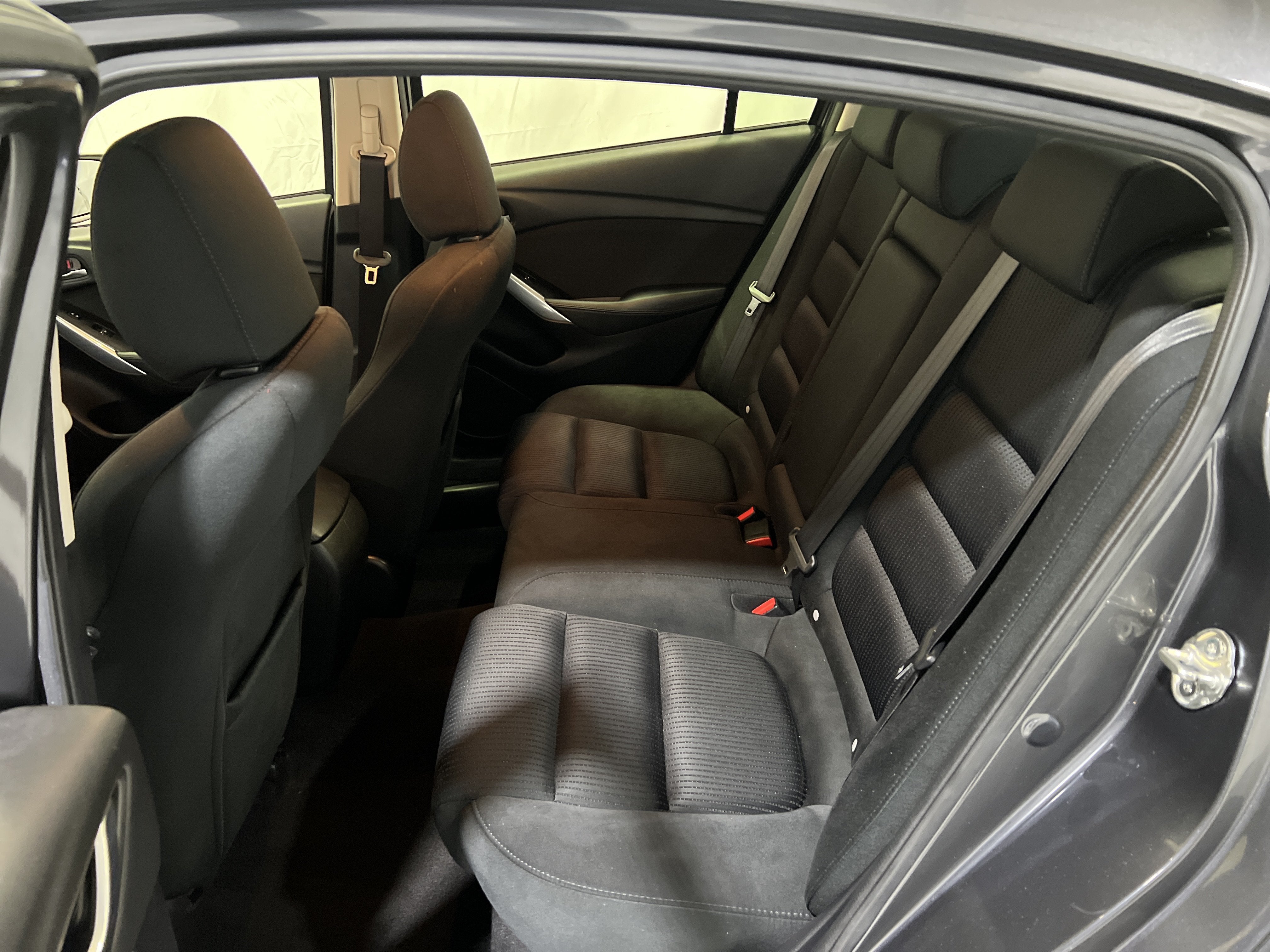 2016 Mazda Mazda6 i Sport