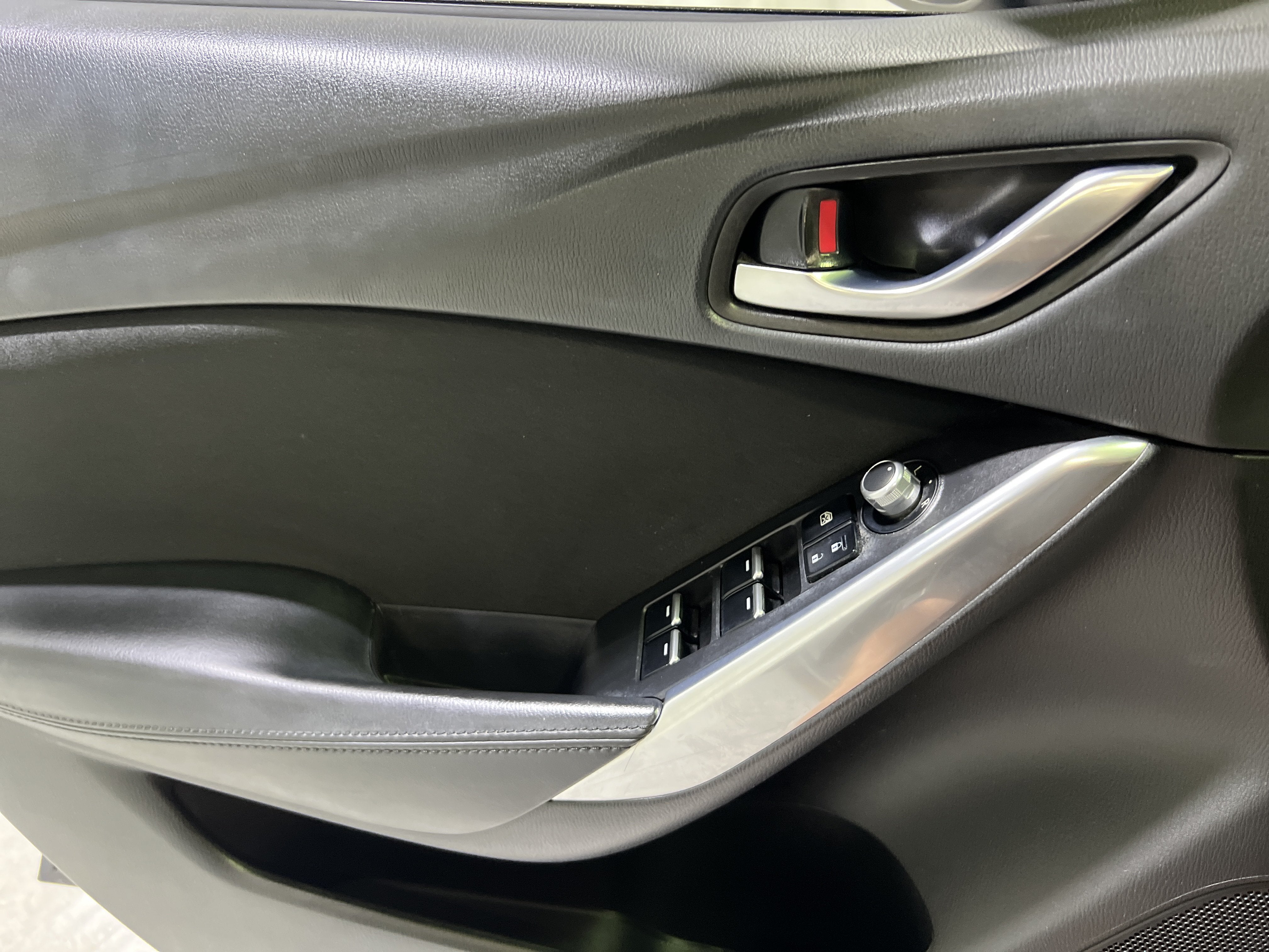 2016 Mazda Mazda6 i Sport