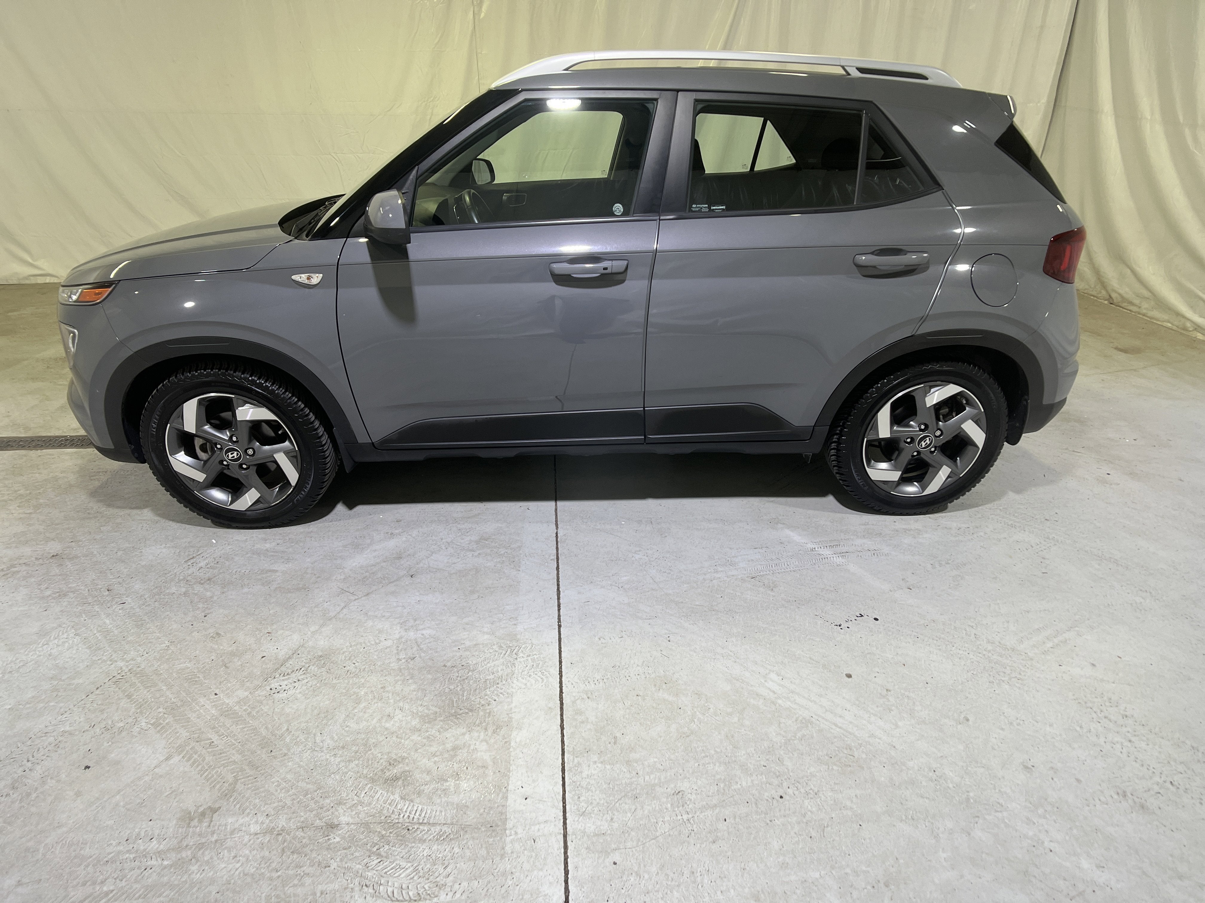2021 Hyundai Venue SEL