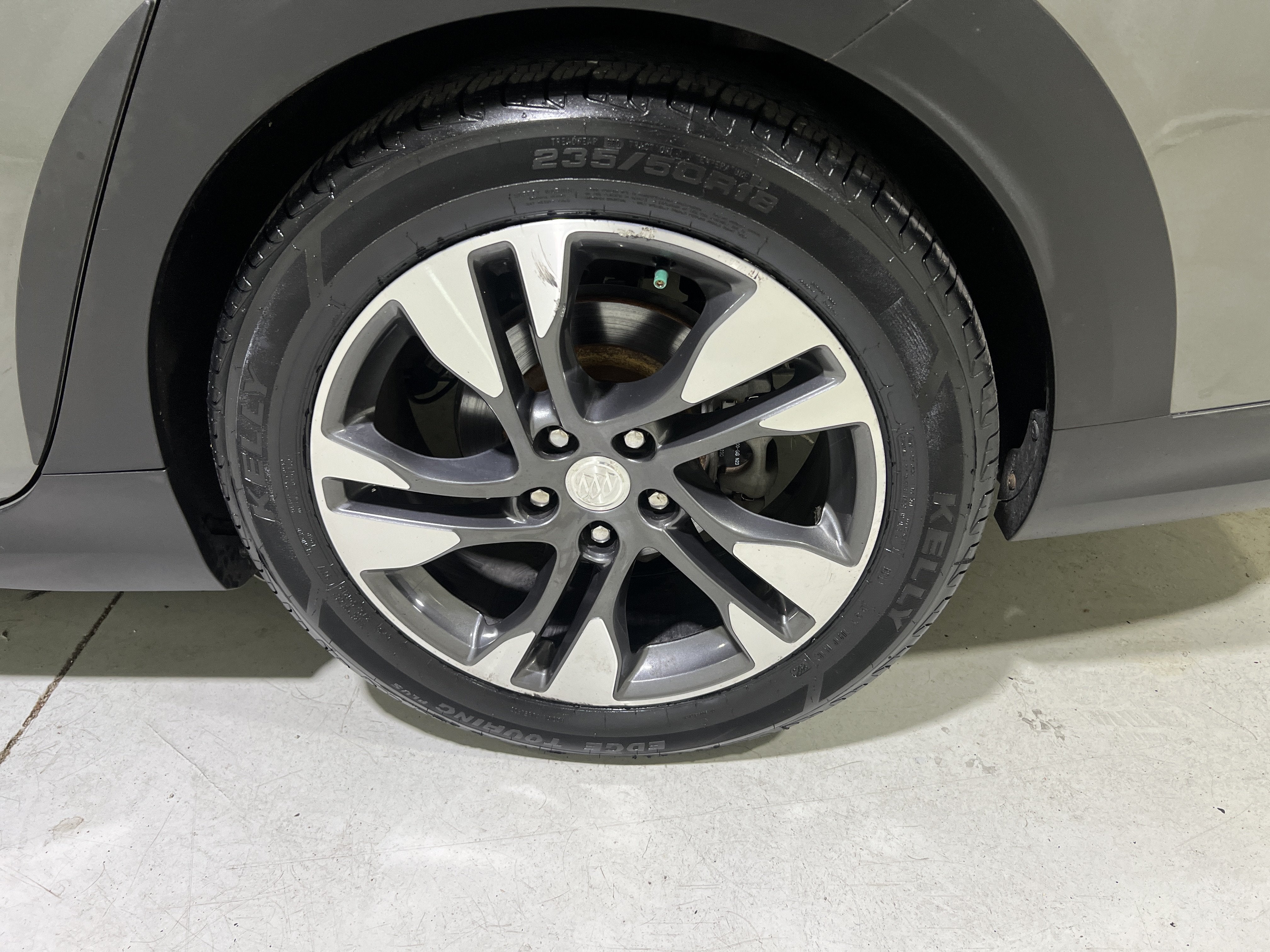 2018 Buick Regal TourX Essence