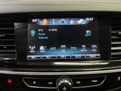 2018 Buick Regal TourX Essence