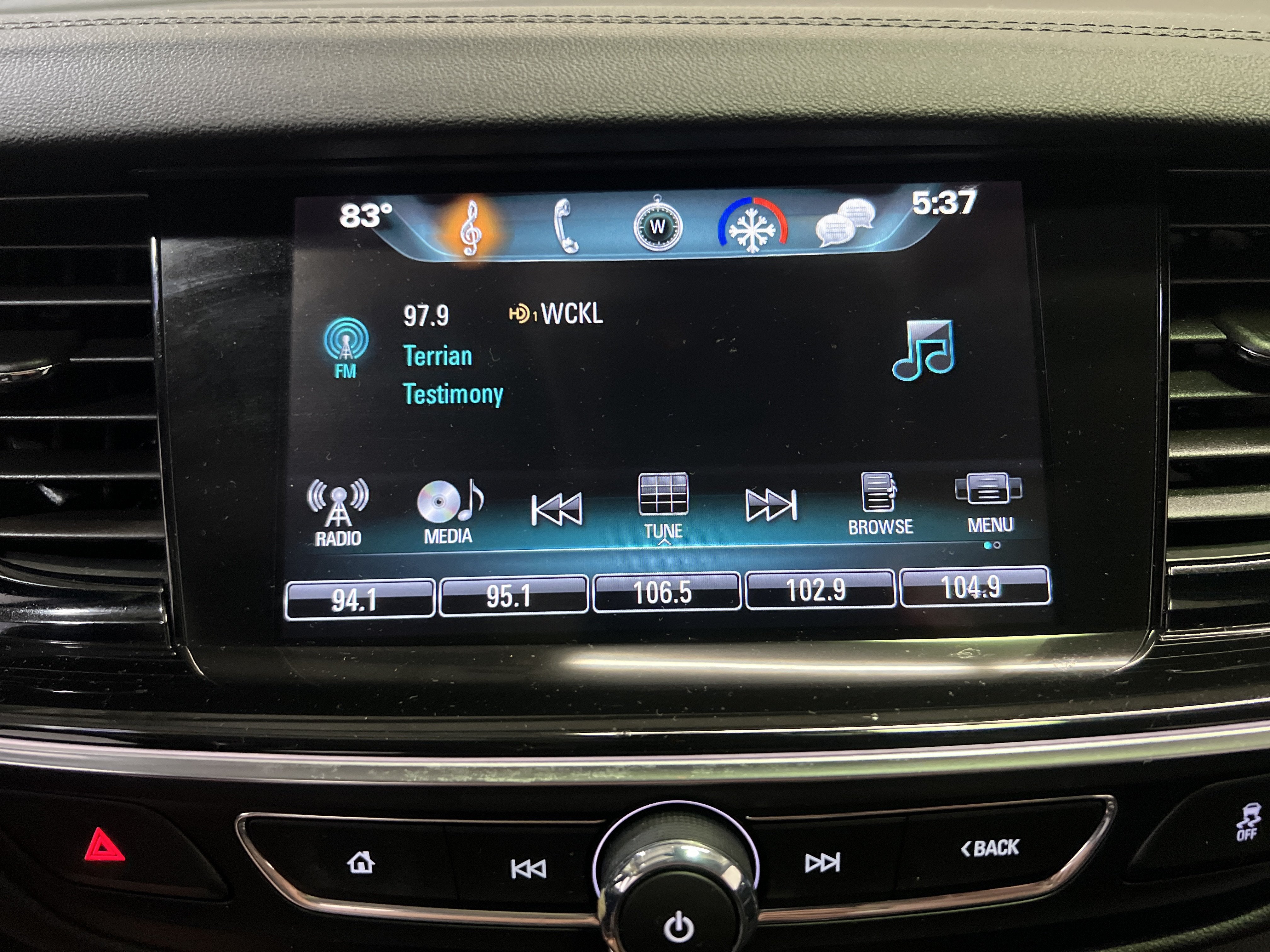 2018 Buick Regal TourX Essence