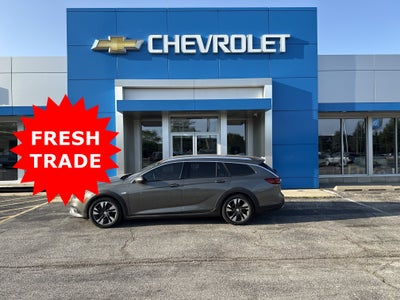2018 Buick Regal TourX Essence