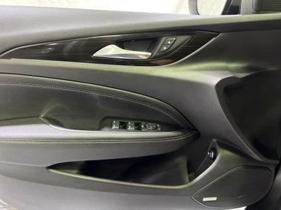 2018 Buick Regal TourX Essence