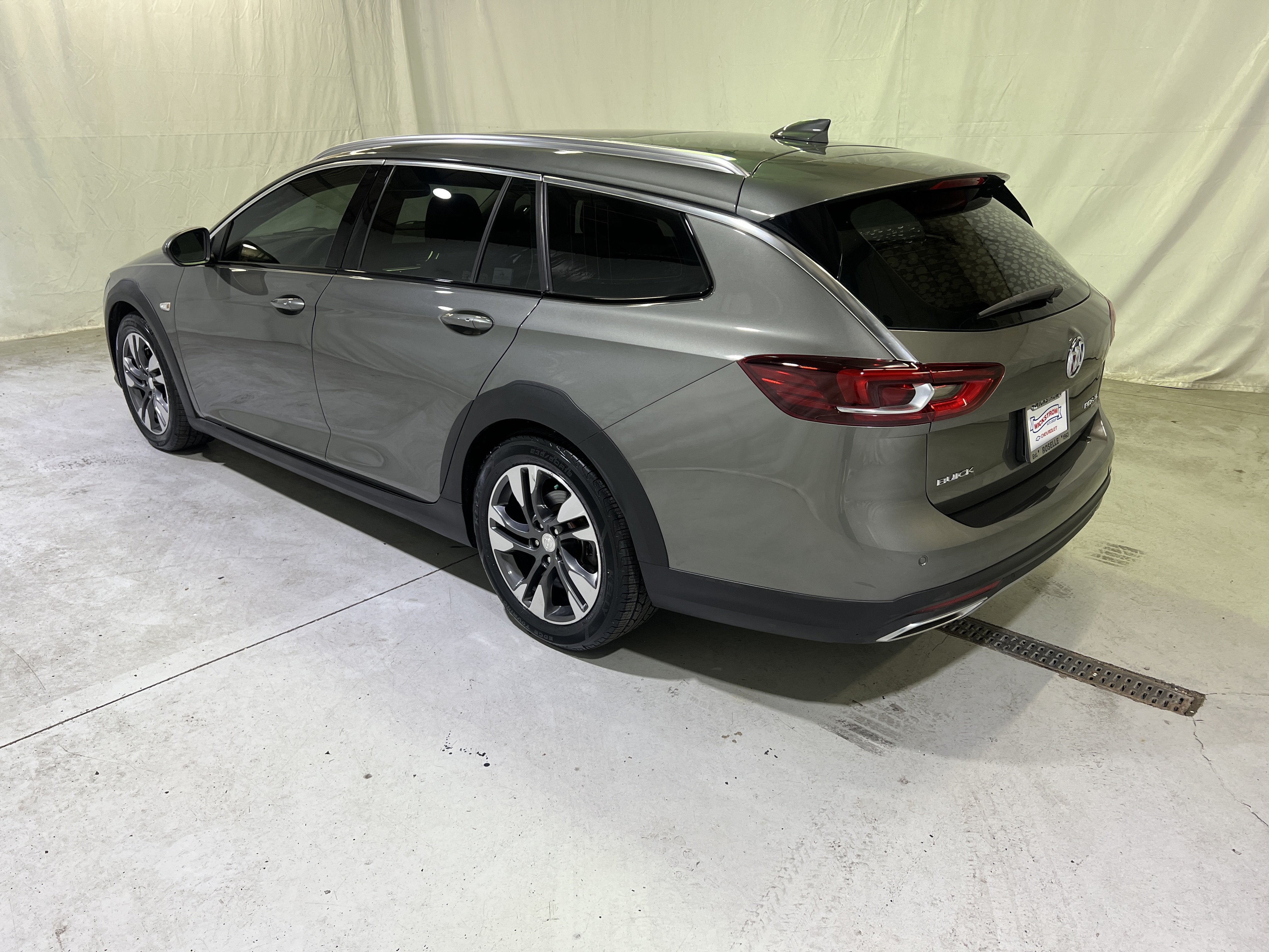 2018 Buick Regal TourX Essence