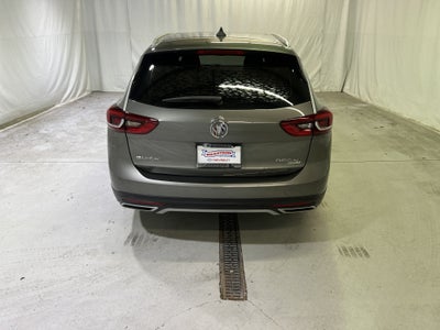 2018 Buick Regal TourX Essence