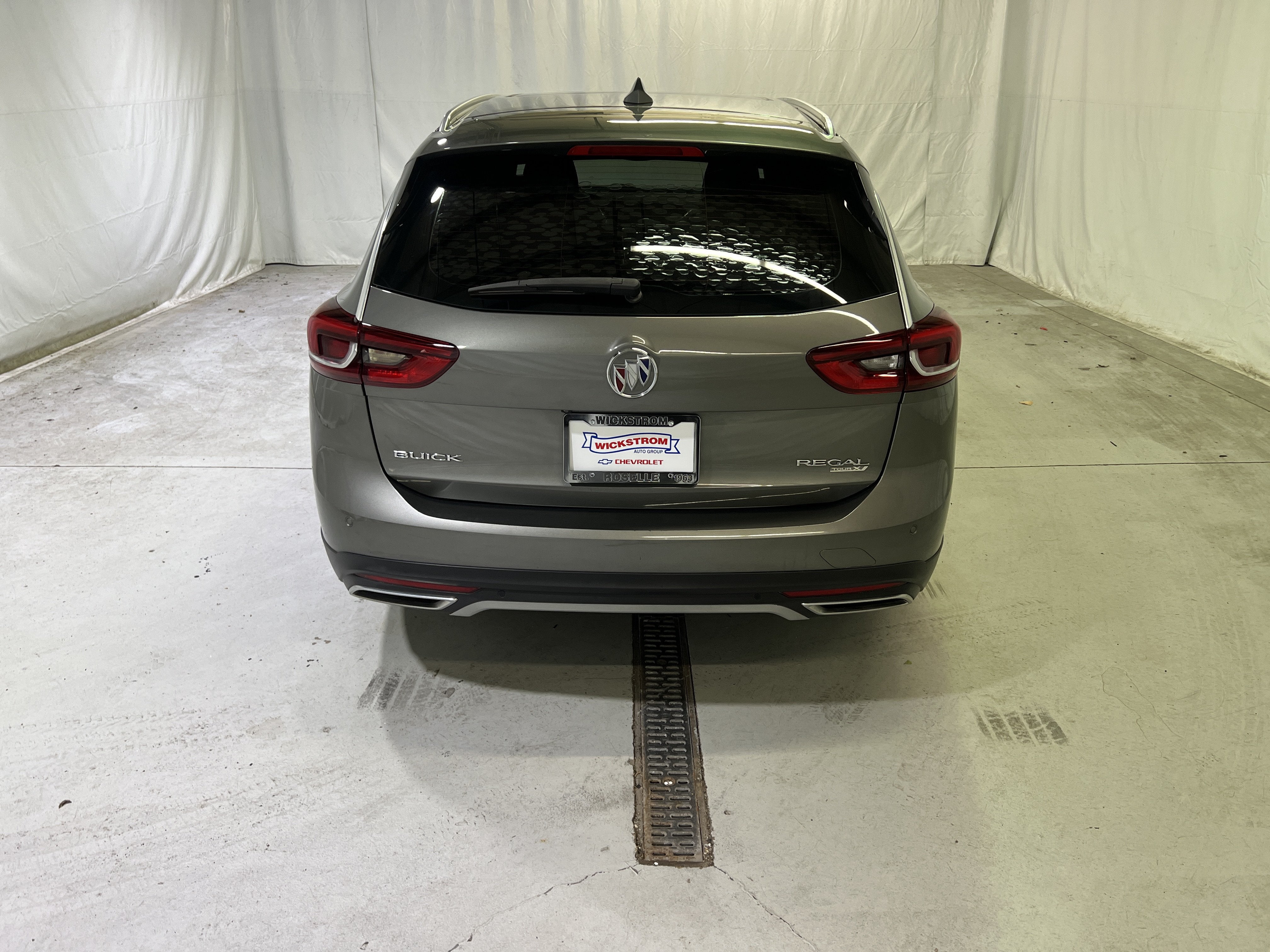 2018 Buick Regal TourX Essence